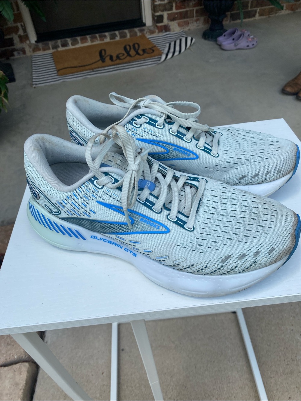 Brooks Women's Glycerin GTS Running Shoes in Light Gray and Blue 10.5